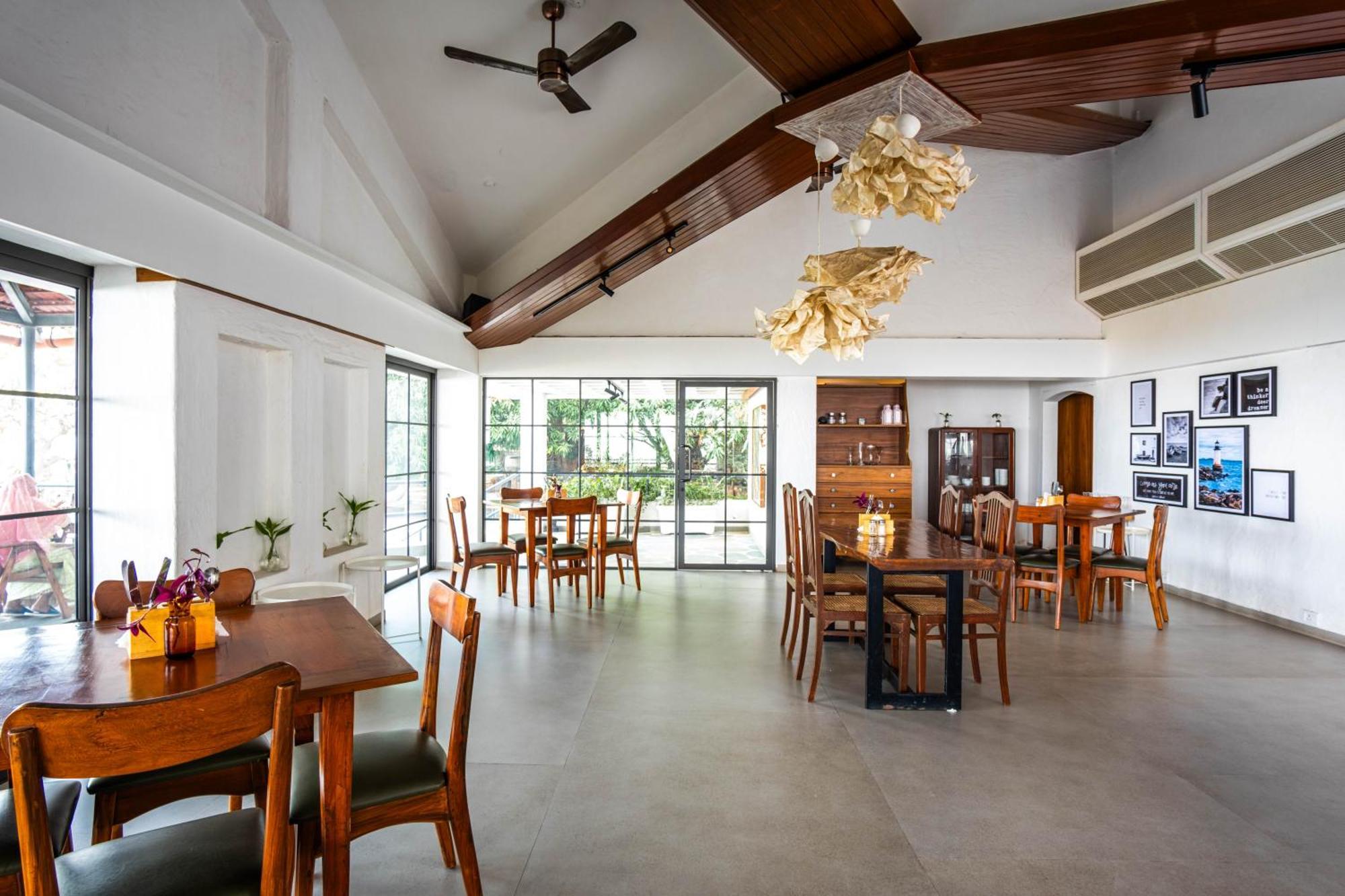 The Lighthouse - Formerly Known As Utan Sea Resort 탄 외부 사진